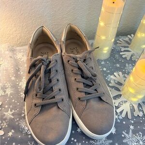 Naturalizer Women's Gray Sneakers